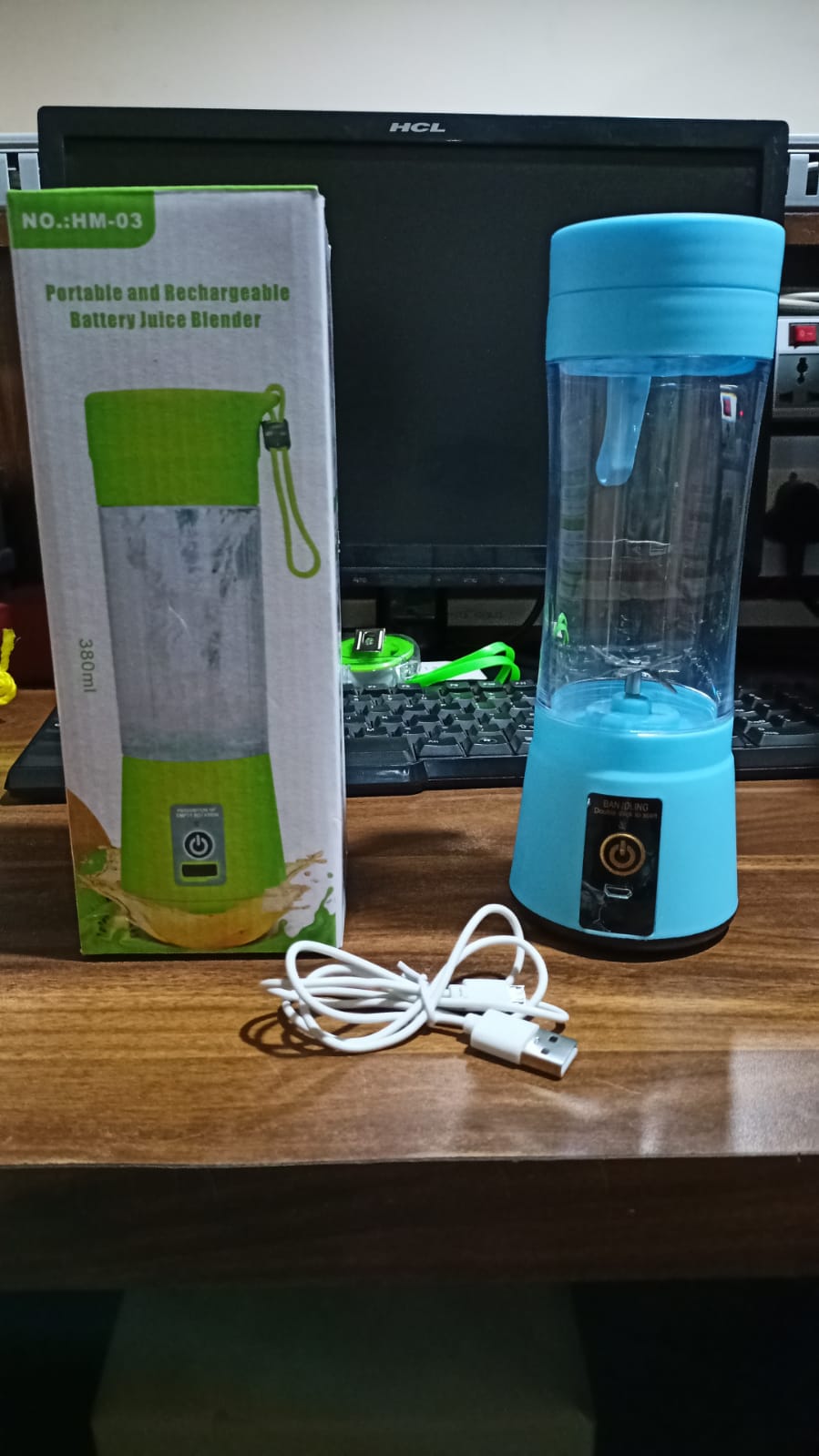 0131 Portable 6 Blade Juicer Cup USB Rechargeable Vegetables Fruit Juice Maker Juice Extractor Blender Mixer DeoDap 0131 Portable 6 Blade Juicer Cup USB Rechargeable Vegetables Fruit Juice Maker Juice Extractor Blender Mixer DeoDap